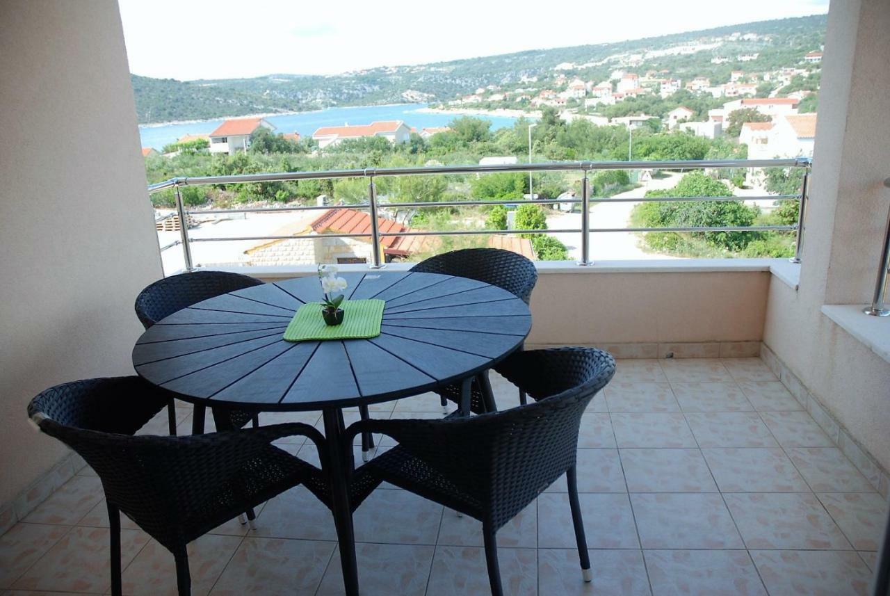 Villa Isabella Sevid ภายนอก รูปภาพ